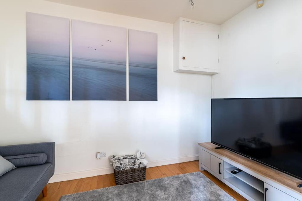 Look No Further The Stable Block In Beautiful Beaufort House 2 Bedrooms Bath Exterior photo