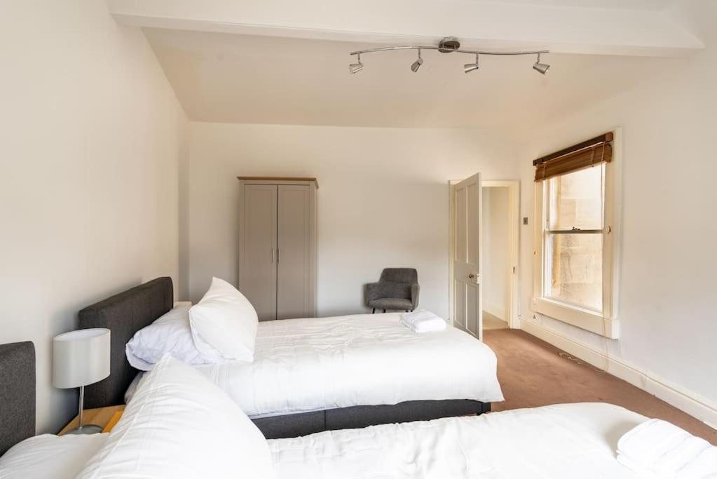 Look No Further The Stable Block In Beautiful Beaufort House 2 Bedrooms Bath Exterior photo